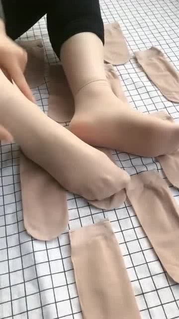 袜子的选择与保养 从材质到穿搭的全方位指南