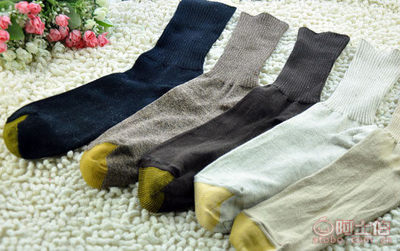 高筒纯棉线绅士袜 时尚、舒适与健康的完美结合